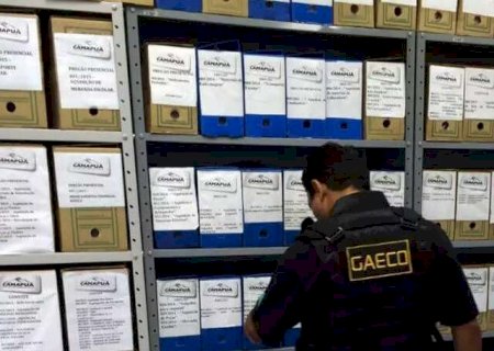 Ex-prefeito, servidores e empres&aacute;rios s&atilde;o condenados a pagar milh&otilde;es por fraudes