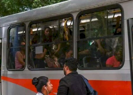 Intimada, prefeitura tem at&eacute; dia 10 de fevereiro para aplicar reajuste da tarifa