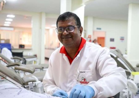 H&aacute; 35 anos trabalhando no Hemosul, Edson j&aacute; foi padrinho de casamento de doador