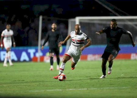 São Paulo acaba com sequência invicta do Corinthians no Paulistão