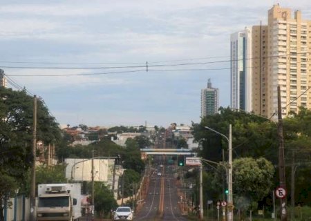 Tempo inst&aacute;vel predomina e MS tem m&aacute;xima de 36&ordm;C