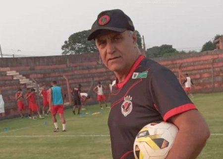 &Aacute;guia Negra demite Francisco Oliveira ap&oacute;s derrota no Estadual