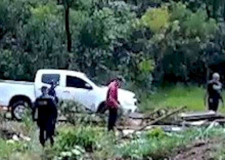 "S&oacute; queremos moradia digna": fam&iacute;lias invadem mais uma &aacute;rea da prefeitura