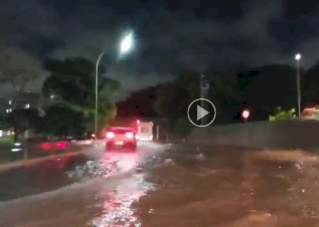 Tempestade em Campo Grande deixou Gury Marques e Guaicurus alagadas