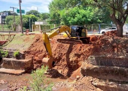 Gabi&atilde;o ser&aacute; reconstru&iacute;do para conter eros&atilde;o no C&oacute;rrego Prosa