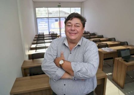 Turma do Barney, tradicional Curso de Matem&aacute;tica tem novidade