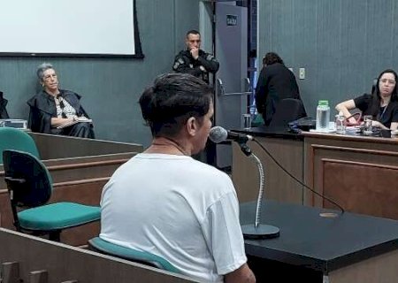 Jurados absolvem homem acusado de matar amigo por negar pedra de crack