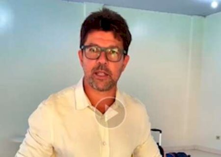 MEC contradiz prefeito de Costa Rica e diz que enviou livros ao munic&iacute;pio