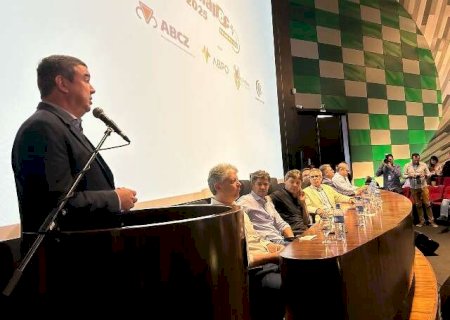 MS vai mostrar sustentabilidade na pecu&aacute;ria, diz governador