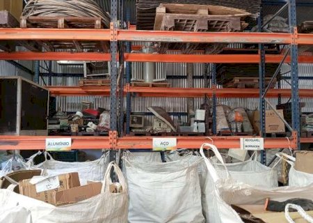 MS tem 1&ordf; ind&uacute;stria ESG que faz areia de vidro e paga colaborador por reciclagem