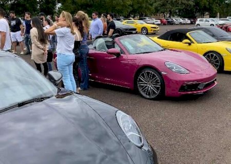 Encontro de luxo, amigos re&uacute;nem quase R$ 40 milh&otilde;es em carros