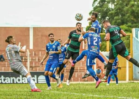 Com tr&ecirc;s gols de jogadas a&eacute;reas, Pantanal triunfa em Campo Grande