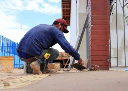 A poucos dias do in&iacute;cio do ano letivo, escolas recebem mutir&atilde;o de limpeza e obra