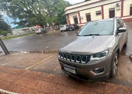 Carro de morto &eacute; encontrado na fronteira e pol&iacute;cia apura caso como latroc&iacute;nio