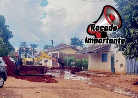 Prefeitura afirma que est&aacute; fazendo obra em rua intransit&aacute;vel pr&oacute;ximo a escola