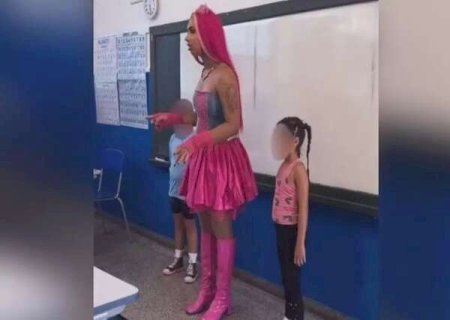 Professora trans vai &agrave; Justi&ccedil;a pedir retirada de postagens feita por deputado