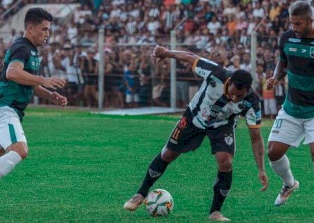 Na volta ao Arthur Marinho, Corumbaense vence Pantanal e assume lideran&ccedil;a
