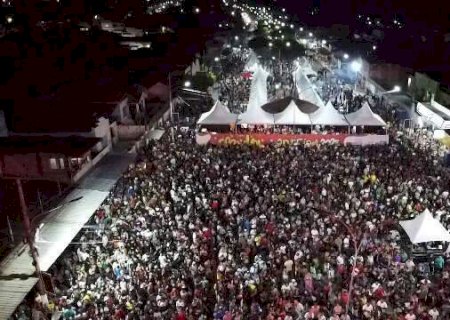 Lad&aacute;rio surpreende com recorde de p&uacute;blico no carnaval antecipado