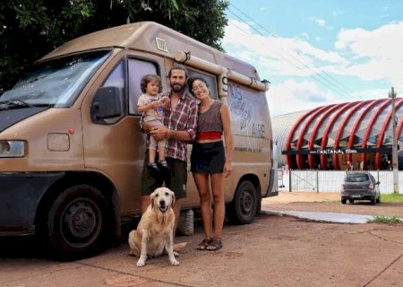 No aperto de casa sobre rodas, fam&iacute;lia vive aventura rumo a M&eacute;xico