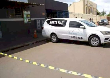 Rapaz &eacute; assassinado a tiros em oficina de motos