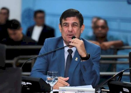 Ap&oacute;s desinteresse, Beto Avelar &eacute; reconduzido como l&iacute;der da prefeita na C&acirc;mara