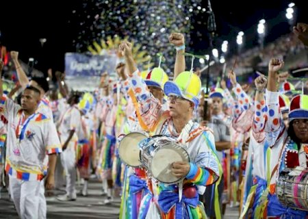 Thimbahia e bateria da Uni&atilde;o da Ilha, as atra&ccedil;&otilde;es nacionais em Corumb&aacute;
