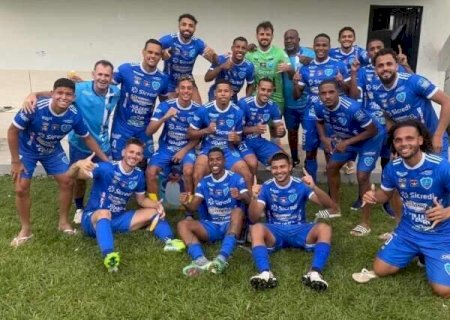 Ivinhema vence fora de casa e continua na lideran&ccedil;a do estadual