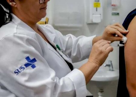 Minist&eacute;rio amplia idade para receber vacina contra a dengue