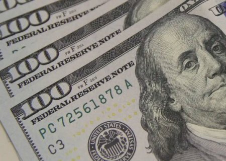 D&oacute;lar &agrave; vista tem leve queda no dia, mas fecha cotado a R$ 5,80