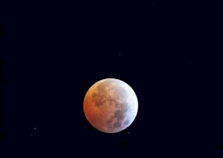 Espet&aacute;culo: veja as fotos do eclipse total da Lua visto de Campo Grande