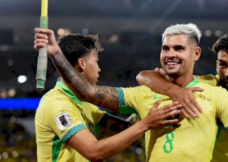 Brasil domina Chile no Maracanã, vence por 3 a 0