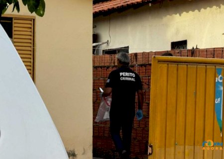 Idosa é morta a facadas dentro de casa e polícia investiga possível feminicídio