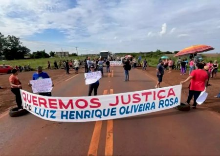 Manifestantes liberam a BR-163 após bloqueio de 5h