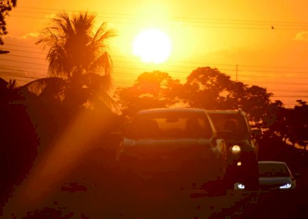Frente fria chega na terça-feira, mas semana terá calorão de 40°C