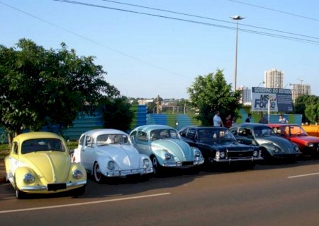 Fusca, Opala e Ford Bigode estão entre os destaques da exposição de carros antigos