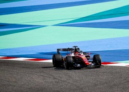 Ferrari usará asa traseira rotativa em treino do GP da China para reduzir vantagem da Mercedes
