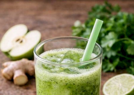 Para começar o dia bem os seus dias, aposte no suco Reset Natural