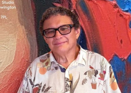 Obra de Fabrício Alencar integra mostra coletiva em Londres e reafirma trajetória internacional