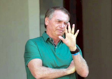 Moraes nega livre acesso de filhos de Bolsonaro à prisão domiciliar