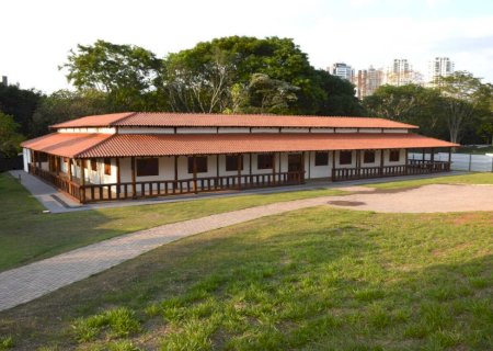 Casa do Homem Pantaneiro vira cinema e espaço cultural gratuito durante a COP15