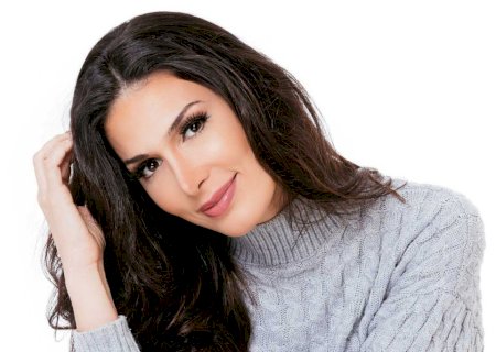 Entrevista exclusiva com a atriz Sara Sarres que retorna ao Brasil com o musical 'Diana'