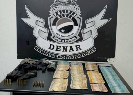 Policias furtam drogas de casa em esquema de tráfico