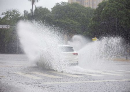 Semana terá ligeira queda nas temperaturas e chuvas fortes em MS