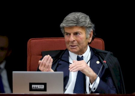 Fux acompanha Cármen Lúcia e vota contra flexibilização da Lei da Ficha Limpa