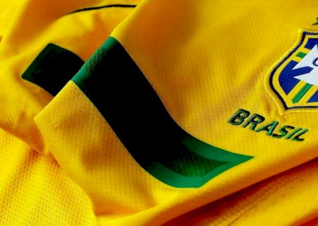 SBT e Galvão prometem Copa para o povo: 'Estou adorando ninguém estar acreditando no Brasil'