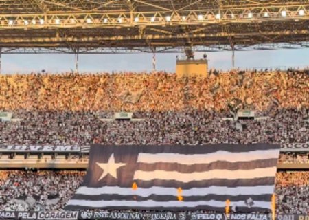 Botafogo tem dívida de R$ 1,1 bilhão só pela contratação de jogadores; total chega a R$ 2 bi