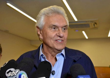 'Cada um responde pelos seus atos', diz Caiado sobre polêmica entre Flávio Bolsonaro e Vorcaro